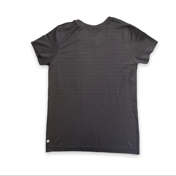 Lululemon • Black Breeze By Short Sleeve Tee - Picture 5 of 6